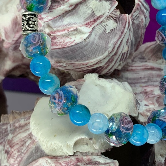 Handcrafted Lampwork and Cracy Lace Bead Stretch Bracelet - Picture 10 of 16